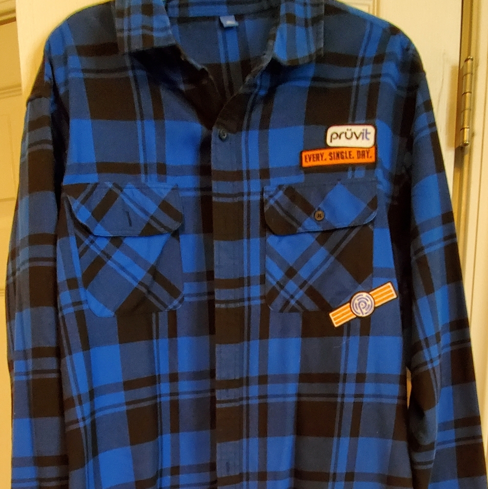 Pruvit gear button up.